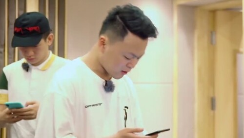 张杰现场展示说唱 马剑越听了想流泪