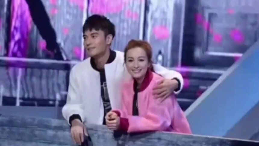 吴昕郑凯疑似甜蜜牵手，无论是真是假都祝福吴昕可以找到那个爱她的男人