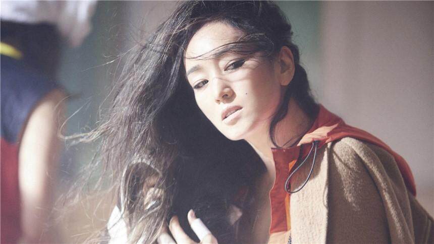 【嘉人封面】巩俐：永无止境的历练