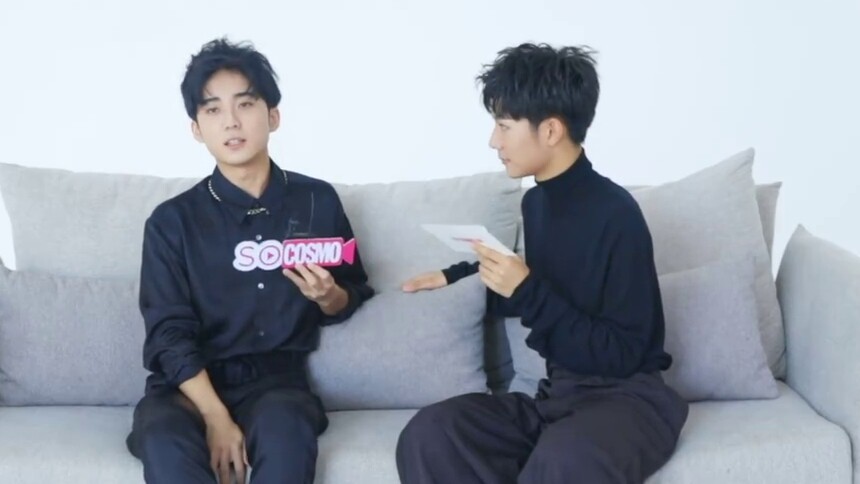 【Hi！时尚COSMO】刘家祎自称是郭子凡男粉，现场喊“崽崽” 磊儿的妈妈粉来领爱的号码牌