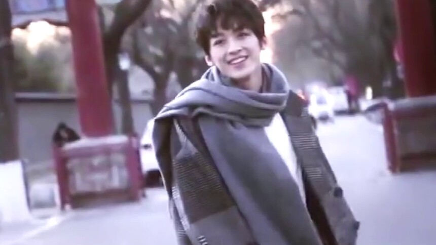 【何洛洛】是美少年没错了 cr.洛汁鸭