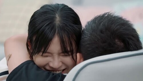 张徐宁“喝醉”撒狗粮表白李艾 幸福冒泡惹人慕