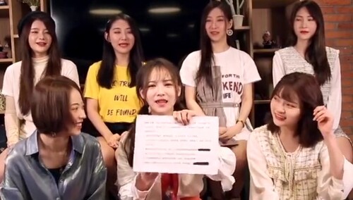 SING女团独家采访，蒋申回应粉丝催涂药：我不是那么的女生！