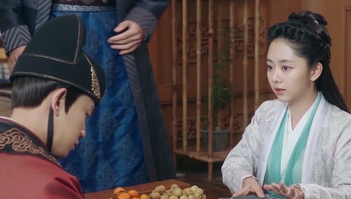 《锦衣之下》第26集看点：端茶送水甜在日常 全世界只有今夏不开窍