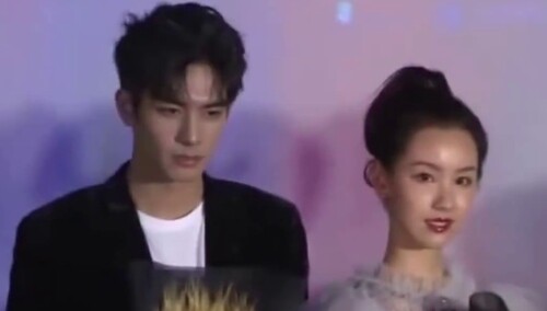 宋威龙赵佳丽车内热吻疑似恋情曝光 女方00后厌世脸超模