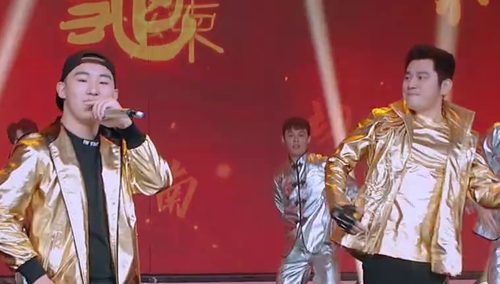 林妙可阿尔法再现春晚经典 钱枫侯高俊杰还原《本草纲目》