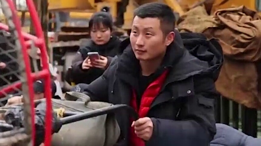 《凤唳九天》花絮：成功背后的坚强男人！想不到你竟然是这样的导演