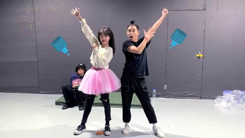 李子璇vlog-真人版《无敌破坏王》云蒙面舞王糖果炮弹舞台（下）