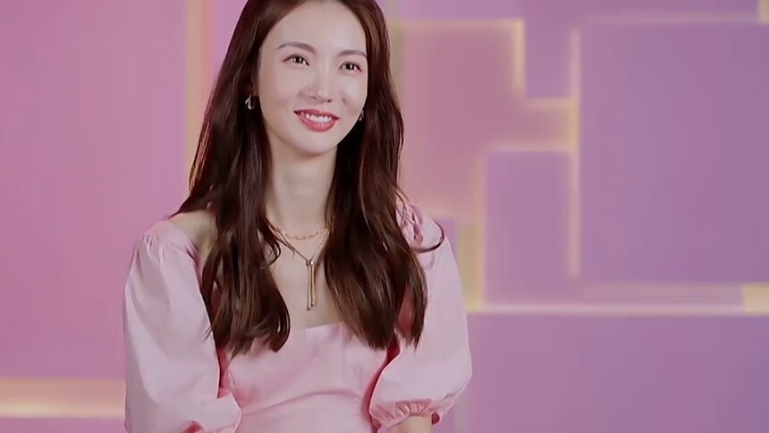 姐姐们的恋爱：万茜李斯丹妮喊话金晨注意表情管理，憨憨晨晨子不走寻常路！