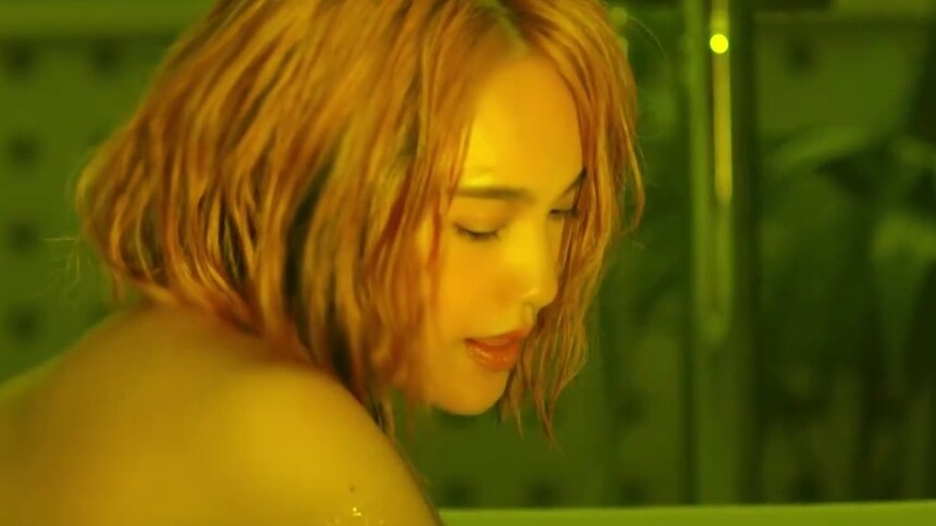 杨丞琳《漂流浴室》MV