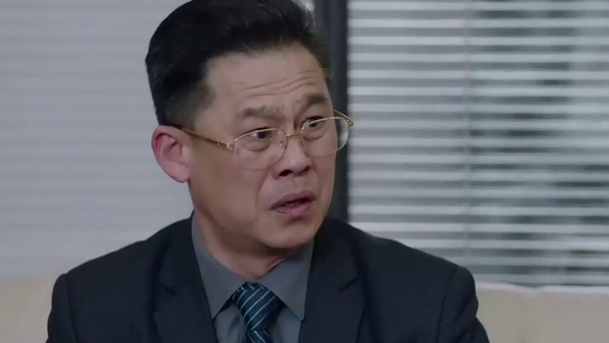校长怒斥老师们面对徐天鹤霸行的不作为