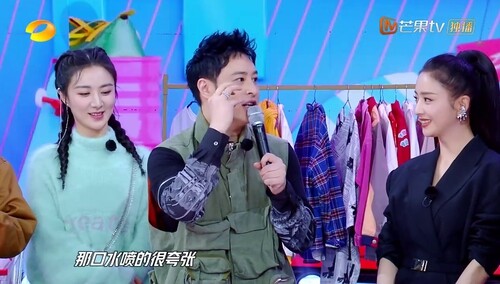 潘玮柏曝说唱导师必戴墨镜真相：怕口水喷到眼睛里