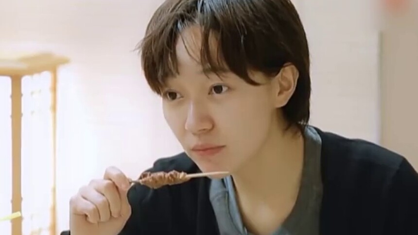 《宝藏闺女》：袁姗姗傅园慧焦俊艳吃吃吃大比拼 看完肚子饿啦