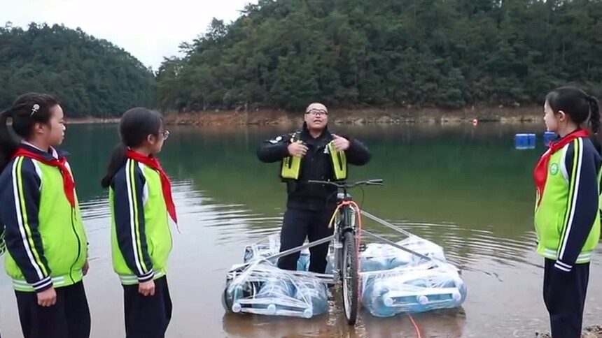一诺自制的水上自行车能成功吗？