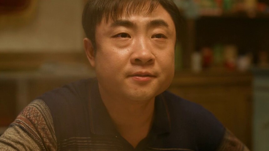 彭昱畅翻出奖杯 乔杉回忆痛苦往事