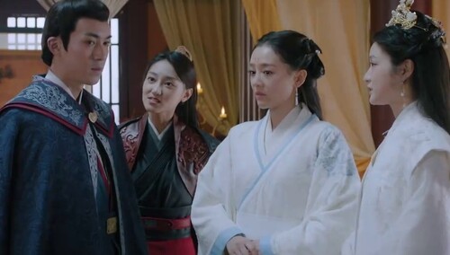 《手可摘星辰》第15集看点：杨墨订婚？