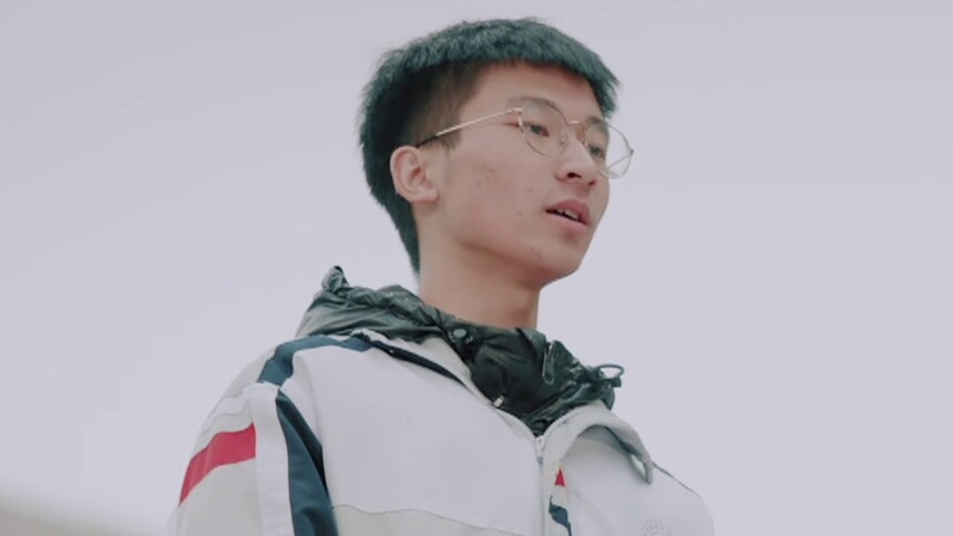 少年主动化解与“严爱”班主任心结