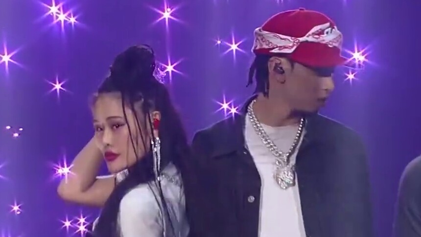 歌手·当打之年 秘密版第83期：马思唯综艺首秀帮唱袁娅维 先锋组合产生奇妙化学反应