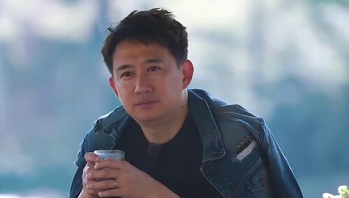 黄磊cut：黄老师怒剃导演头发 比力气虐到大华语无伦次