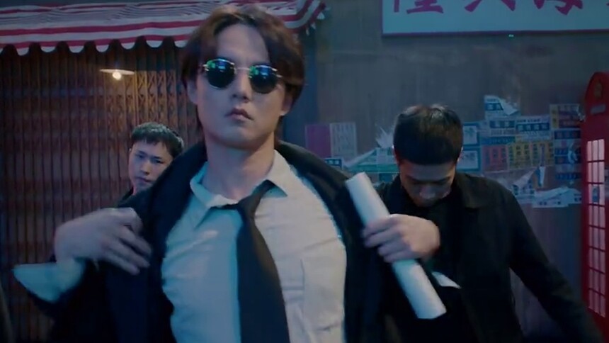 尹正墨镜西装大跳霹雳舞，帅爆整条街！