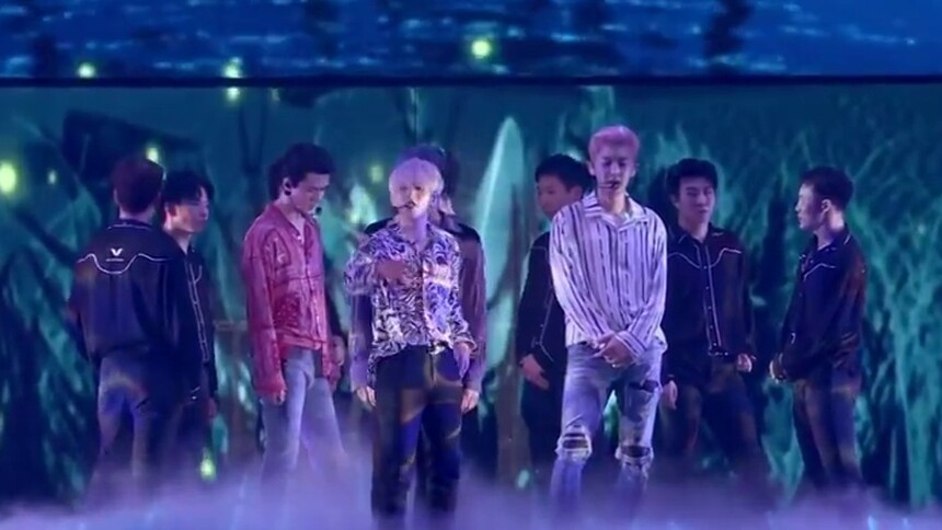 【EXO】五辑黑马歌曲《绿洲Oasis》蓝光现场