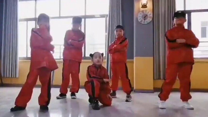舞出健康|龙虾小镇·斜杠少年