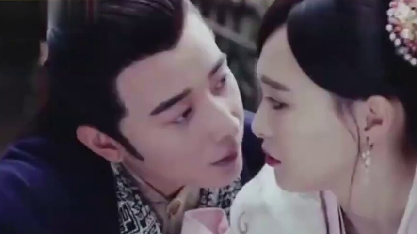 太坏了，唐嫣罗晋拍吻戏，导演大喊：继续，继续！