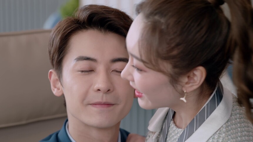 《奈何BOSS又如何》第11集看点：良辰美景总裁办公然撒糖 赵远方安慰甄念超暖