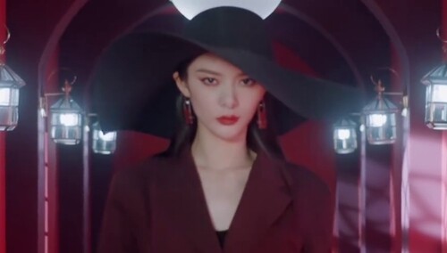 傅菁 EP首支单曲《硝烟四起》MV