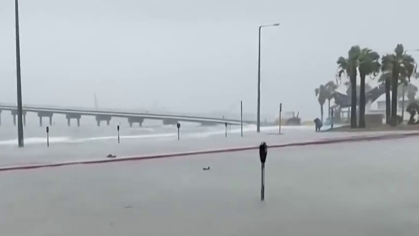 疫情肆虐 美国得州又迎飓风“汉娜”