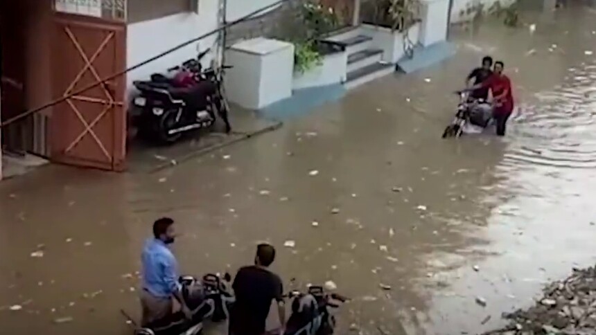巴基斯坦卡拉奇强降雨致9人死亡