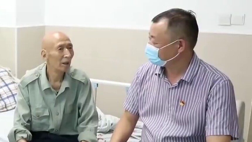 （脱贫攻坚群英谱）脱贫攻坚干部考察调研 王宇平：健康扶贫治“病根”