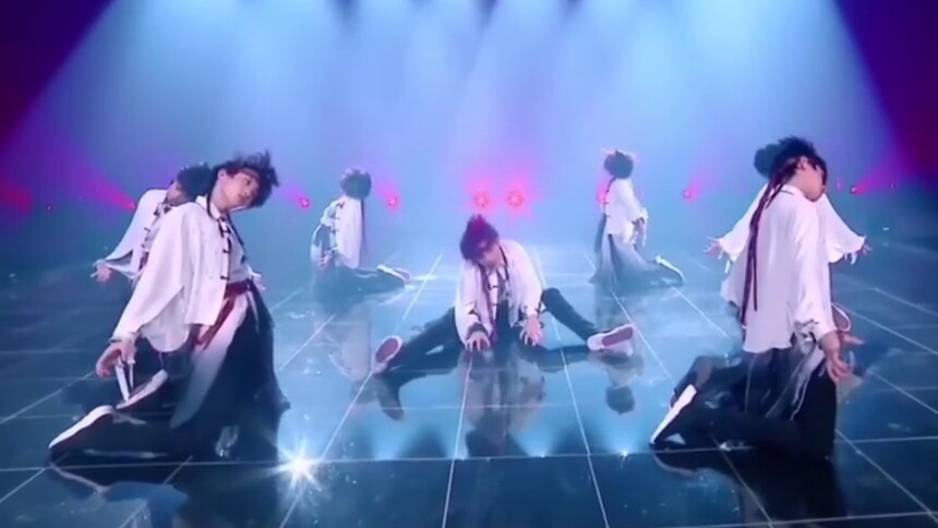 【TF家族 】三代出圈预定舞台《夜话》！超 飒 古 风！