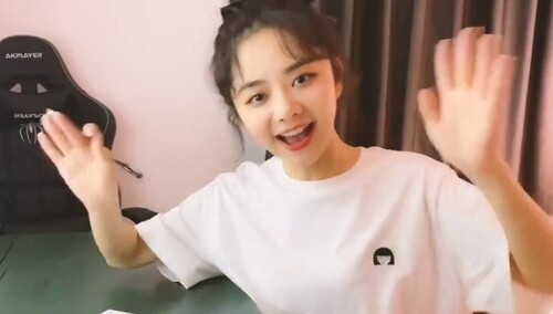 《以家人之名》小米虫谭松韵的画画时间