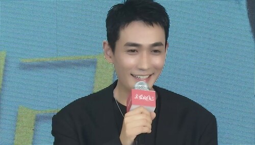 《亲爱的自己》发布会：会员专属朱一龙宠粉机位