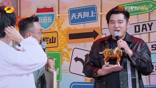 钱枫巧妙应答 情商在线！