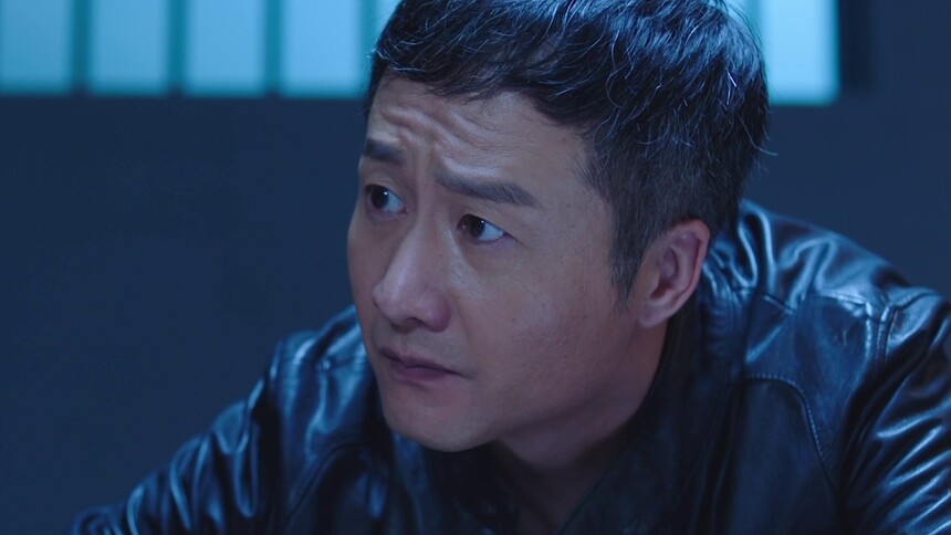 《阳光之下》第12集看点：刀尖被杀 陈警官死因成谜