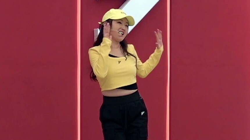 《所有人都在玩手机》小考测评，杨钰莹跳舞杜华阿kenn狂点赞