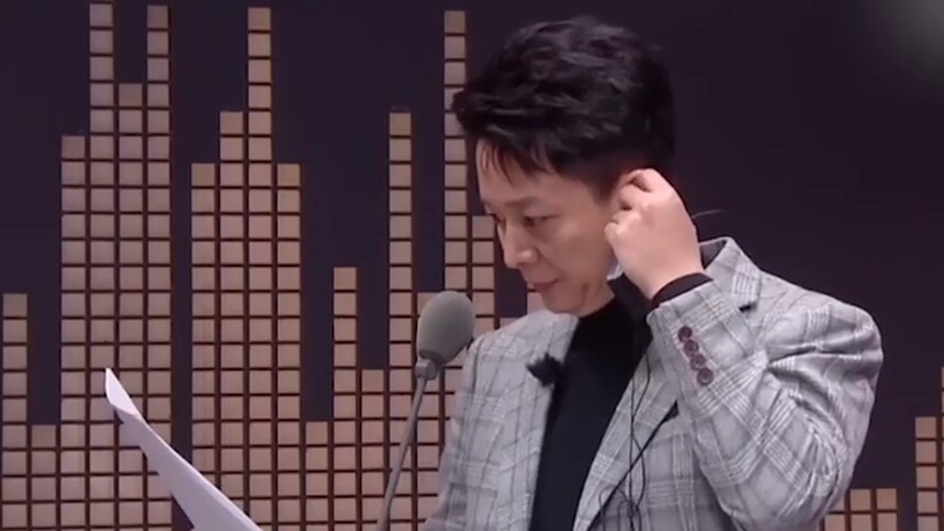 《声临其境 第三季》圈粉神咖：刘奕君配《康熙王朝》太震惊了 还以为是陈道明本人！