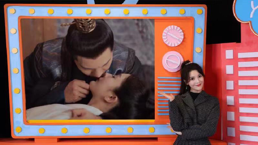 非正式播报第190期：杨幂陈伟霆新剧喂药吻好甜 THE9毕业演唱会公式照曝光