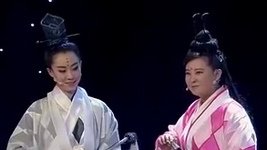 贾玲版本的周芷若