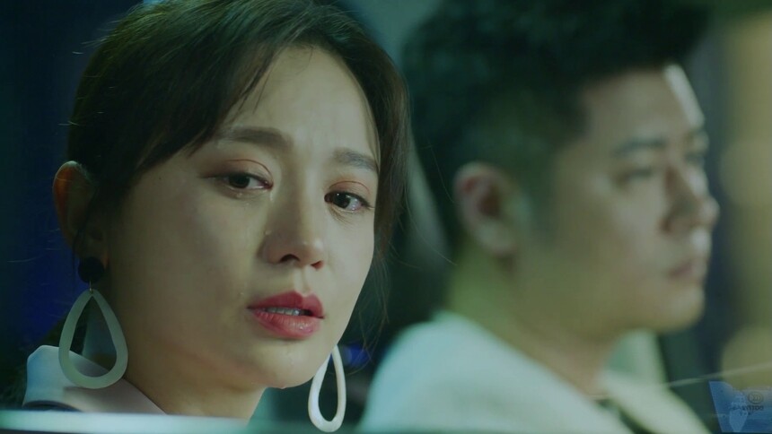 离婚不适应 于洋洋满怀心事车窗落泪