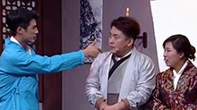 姜潮抱萌宠玩亲亲 放开那狗让我来