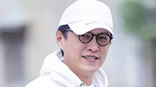 发福了？靳东新剧开机现场图曝光长胖不少