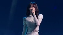 舞姿绝美！李菲儿开唱《Moonlight》