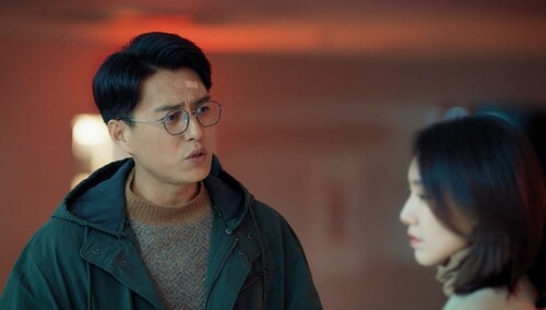 孙光明和岳岚为蔬菜事件吵架 徐唯一偷听吃瓜
