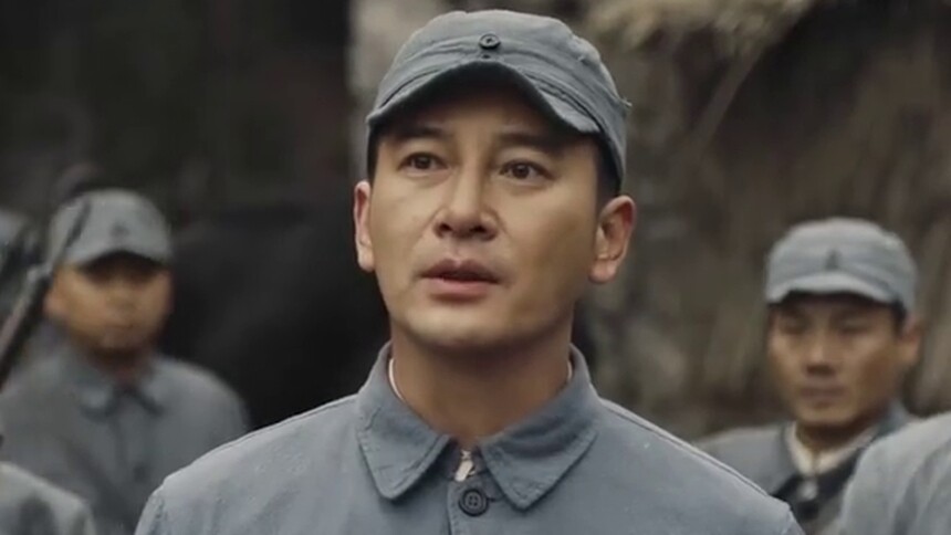 彭雪枫说服战士们用战马耕地