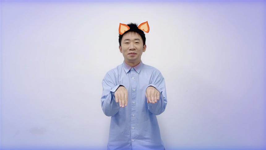 杨迪抽中“在逃舞王”盲盒官宣！ 表演狐狸舞狐狸本狸都没他到位