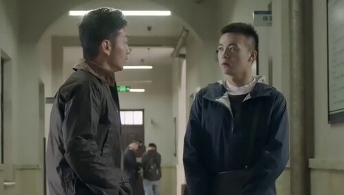莫晓杰频繁迟到 陈虎唬人式关心