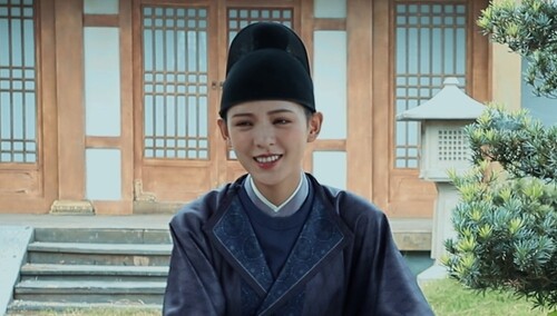 《与君歌》主创特辑：全员腹黑！成毅张予曦韩栋宣璐被导演三连夸~